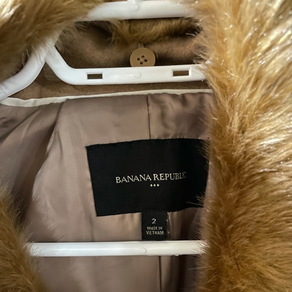 Banana Republic Coat - Picture 3 of 3